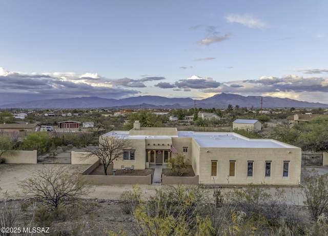 Property at 3101 E Cardenas Dr, Vail, AZ 85641, 3 beds, 2 baths