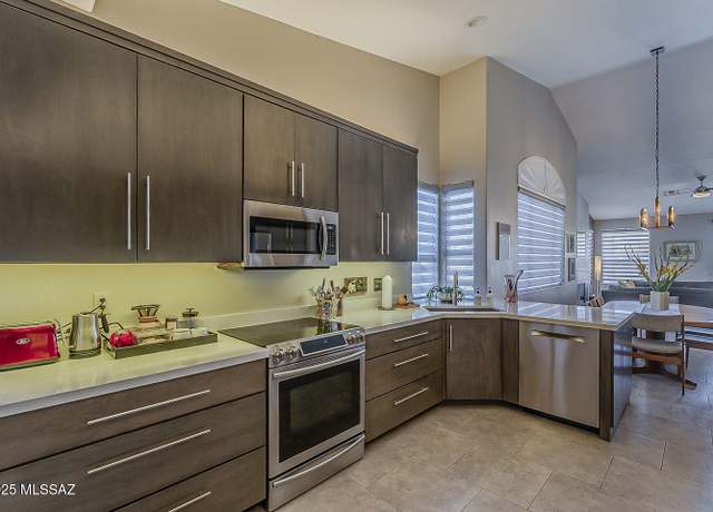 Property at 64528 E Wind Ridge Cir, Tucson, AZ 85739, 2 beds, 2 baths