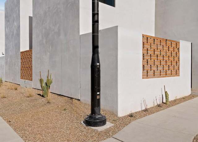 Property at 52 W 18th St, Tucson, AZ 85701, 2 beds, 2 baths