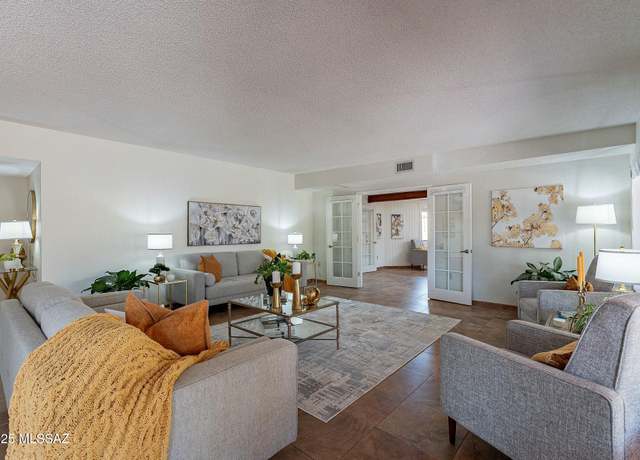 Property at 1780 W Via De Anza, Green Valley, AZ 85622, 2 beds, 2 baths