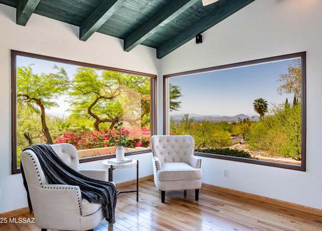 Property at 6919 N Gleneagles Dr, Tucson, AZ 85718, 3 beds, 4 baths