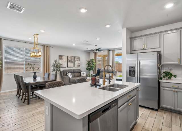 Property at 977 W Calle Sucre, Sahuarita, AZ 85629, 4 beds, 2 baths