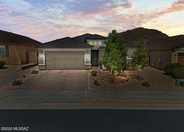 Property at 8451 N Lone Ranger Rd, Tucson, AZ 85743, 4 beds, 3 baths