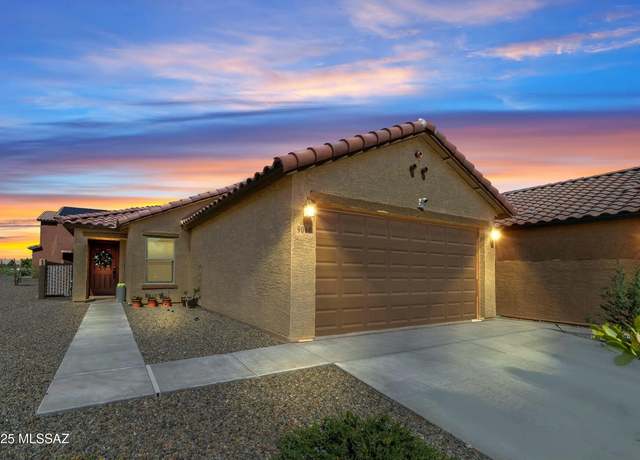 Property at 9068 E Pantano Bluff Dr, Tucson, AZ 85730, 3 beds, 2 baths
