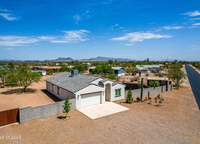 Property at 12462 N Hong St, Marana, AZ 85653, 4 beds, 2 baths