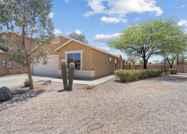 Property at 7834 S Hidden Places Loop, Tucson, AZ 85756, 3 beds, 2 baths