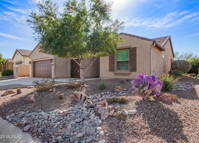 Property at 60437 E Arroyo Vista Dr, Oracle, AZ 85623, 2 beds, 2 baths