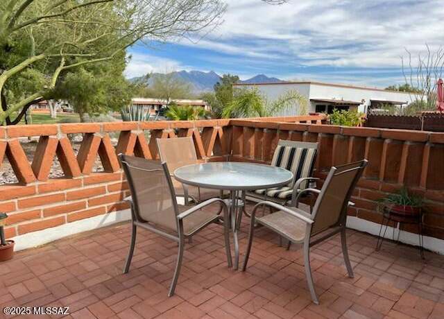 Property at 386 S Paseo Quinta Unit D, Green Valley, AZ 85614, 2 beds, 1 bath
