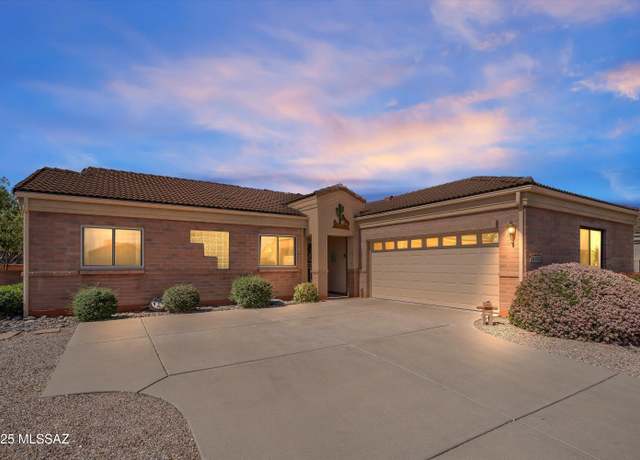 Property at 1902 E Canyon Wren Way, Green Valley, AZ 85614, 2 beds, 2 baths