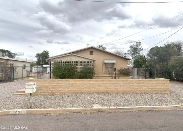 Property at 2622 N Walnut Ave, Tucson, AZ 85712, 3 beds, 1 bath