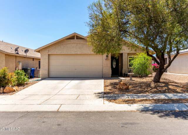 Property at 8842 S Desert Rainbow Dr, Tucson, AZ 85747, 4 beds, 2 baths