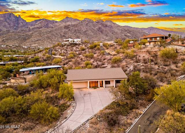 Property at 6440 N Mesa View Dr, Tucson, AZ 85718, 3 beds, 3 baths