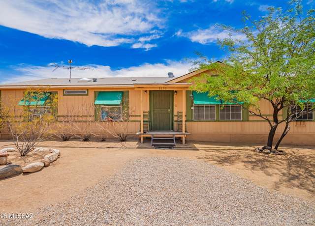 Property at 6670 N Desert View Dr, Tucson, AZ 85743, 3 beds, 2 baths