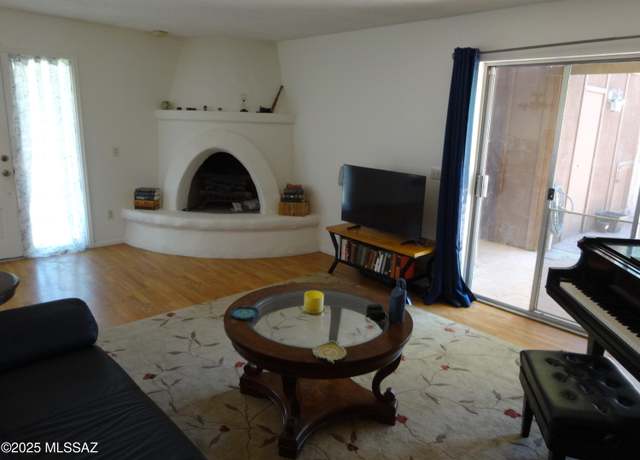 Property at 5114 N Tigua Dr, Tucson, AZ 85704, 3 beds, 2 baths