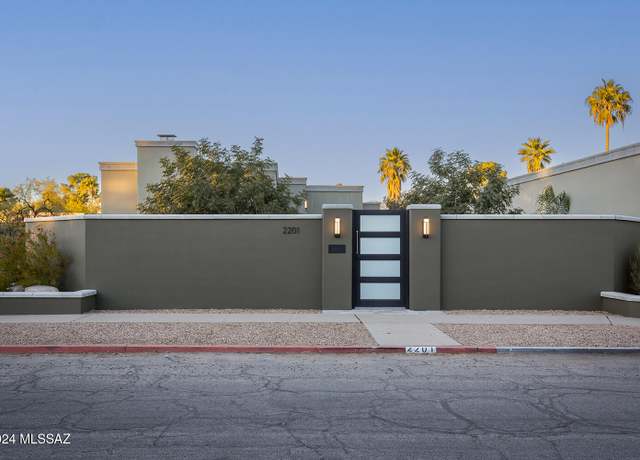 Property at 2201 E Mabel St, Tucson, AZ 85719, 2 beds, 2 baths