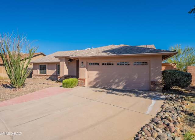 Property at 1701 W Oak Shadows Dr, Tucson, AZ 85737, 4 beds, 2 baths