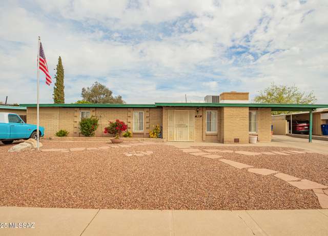 Property at 7631 E Fayette St, Tucson, AZ 85730, 3 beds, 2 baths