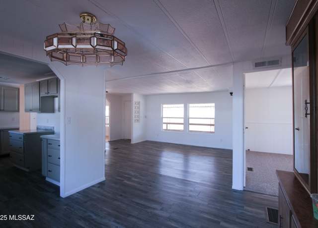 Property at 1607 W Higgins Ln, Tucson, AZ 85705, 3 beds, 2 baths