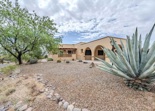 Property at 501 S Paseo Del Mundo, Green Valley, AZ 85614, 2 beds, 2 baths