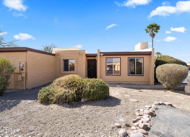 Property at 7070 E Corto Caravaca, Tucson, AZ 85715, 3 beds, 2 baths