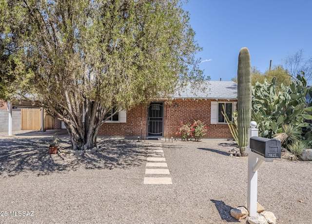 Property at 4825 E Hawthorne St, Tucson, AZ 85711, 2 beds, 1 bath