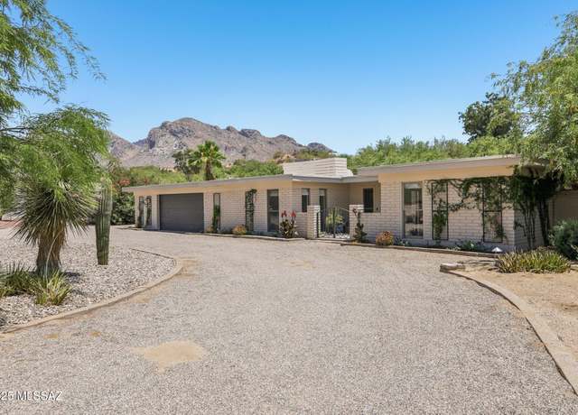 Property at 745 W Landoran Ln, Tucson, AZ 85737, 4 beds, 4 baths