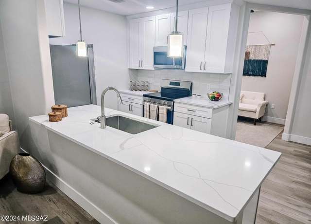 Property at 2030 E River Rd #101, Tucson, AZ 85718, 1 bed, 1 bath