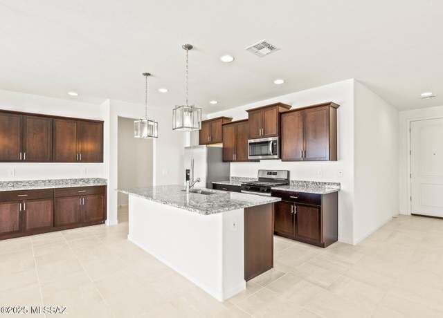 Property at 8313 S Cabari Mine Way, Vail, AZ 85641, 5 beds, 3 baths