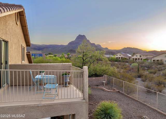 Property at 7975 N Higgins Feather Dr, Tucson, AZ 85743, 5 beds, 3 baths