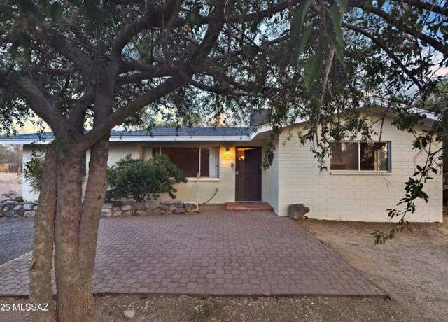 Property at 365 E Parkside St, Oracle, AZ 85623, 2 beds, 1.5 baths