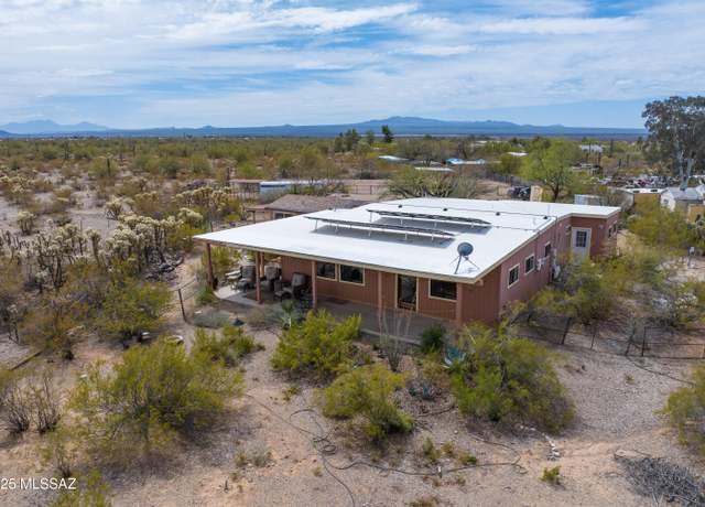 Property at 9411 W Sky Blue Dr, Tucson, AZ 85735, 2 beds, 2 baths