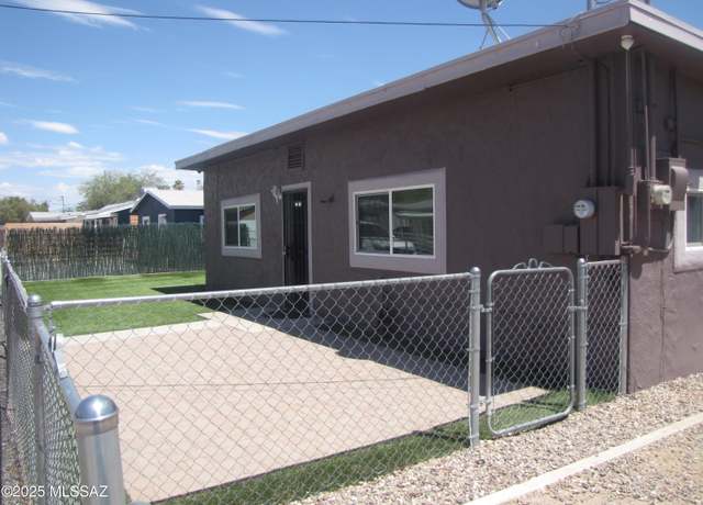 Property at 1631 W Buckeye Ln, Tucson, AZ 85705, 3 beds, 2 baths