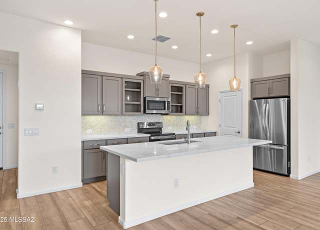 Property at 30732 S Osprey Dr, Oracle, AZ 85623, 2 beds, 2 baths