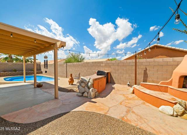 Property at 9622 E Paseo San Ardo, Tucson, AZ 85747, 4 beds, 2 baths