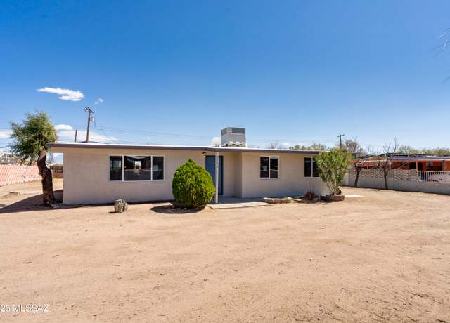 Property at 6121 S Hildreth Ave, Tucson, AZ 85746, 4 beds, 2 baths