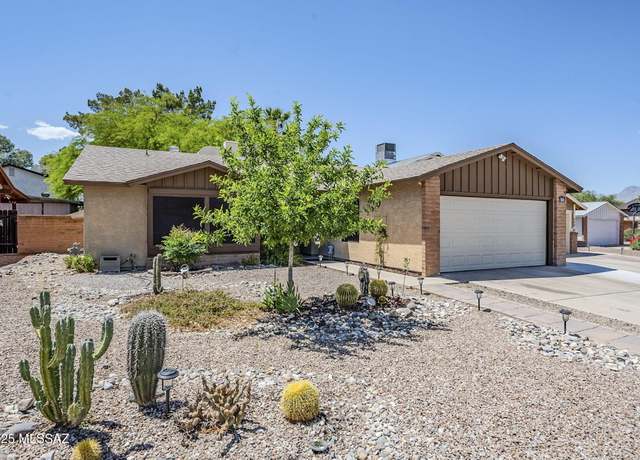 Property at 215 N Redcoat Ln, Tucson, AZ 85748, 3 beds, 2 baths