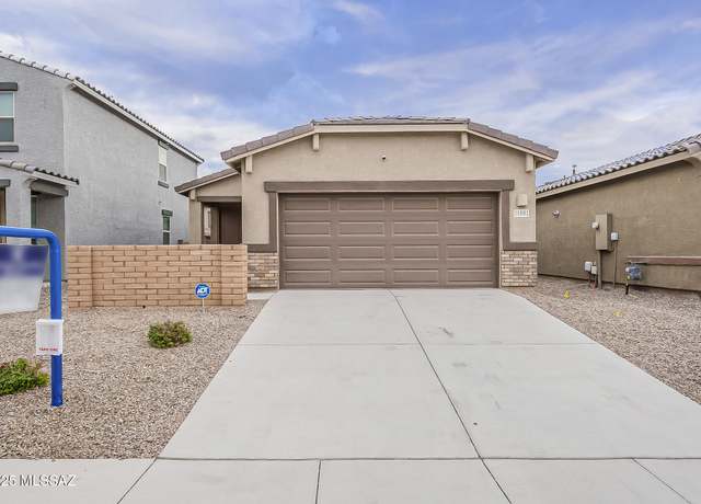 Property at 11881 W Charismatic Dr, Marana, AZ 85653, 3 beds, 2 baths