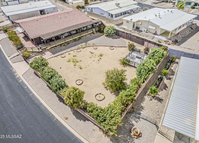 Property at 272 W Cumaro Dr, Green Valley, AZ 85614, 2 beds, 2 baths