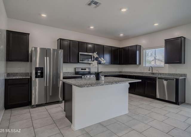 Property at 9150 W Senita Bloom Way, Marana, AZ 85653, 4 beds, 2.5 baths