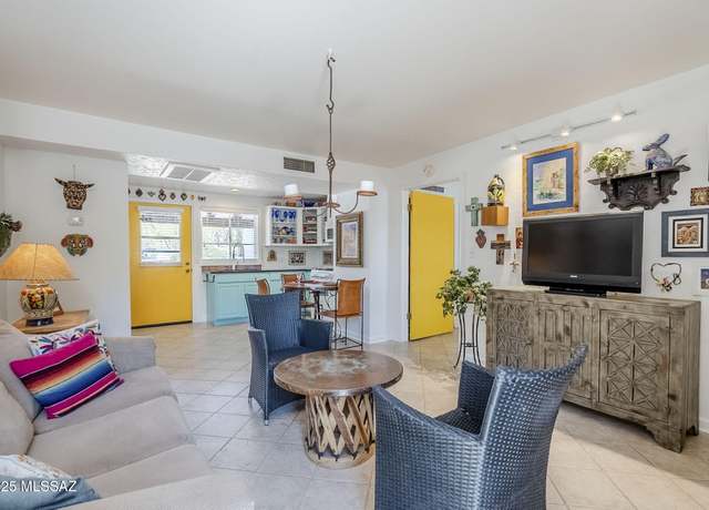 Property at 344 S Paseo Sarta Unit C, Green Valley, AZ 85614, 1 bed, 1 bath