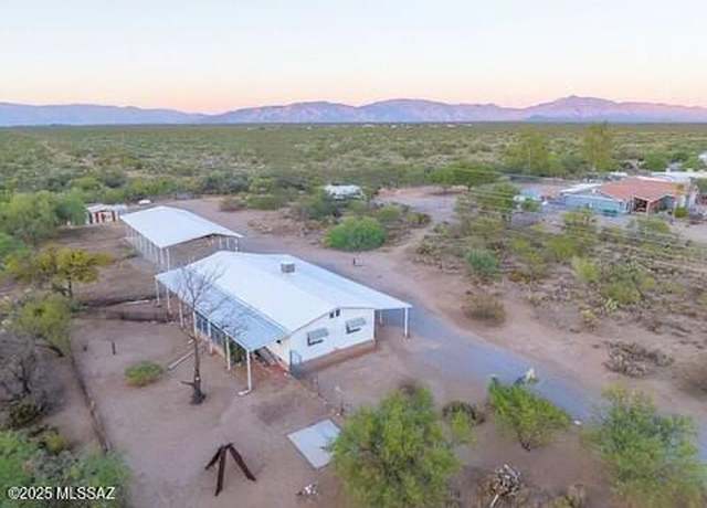 Property at 770 W Camino Regio, Vail, AZ 85641, 3 beds, 2.5 baths