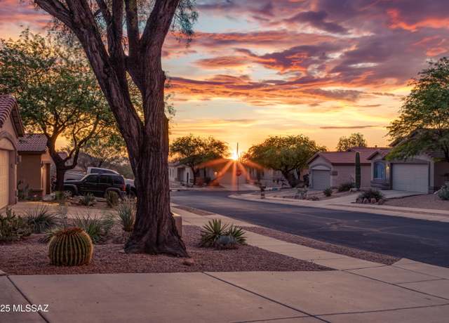 Property at 5567 W Dove Loft Dr, Marana, AZ 85658, 3 beds, 2 baths