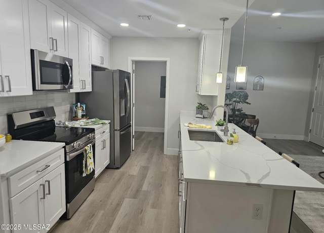 Property at 2020 E River Rd #205, Tucson, AZ 85718, 2 beds, 2 baths