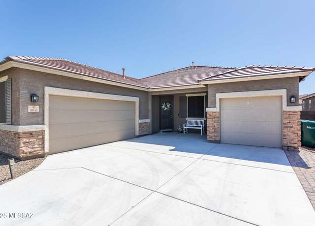 Property at 8040 N Desert Gum Dr, Tucson, AZ 85741, 3 beds, 2.5 baths