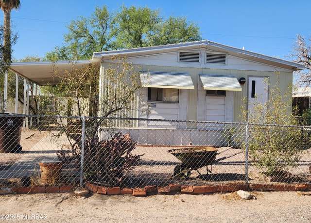 Property at 3035 W Carnauba St, Tucson, AZ 85705, 3 beds, 2 baths