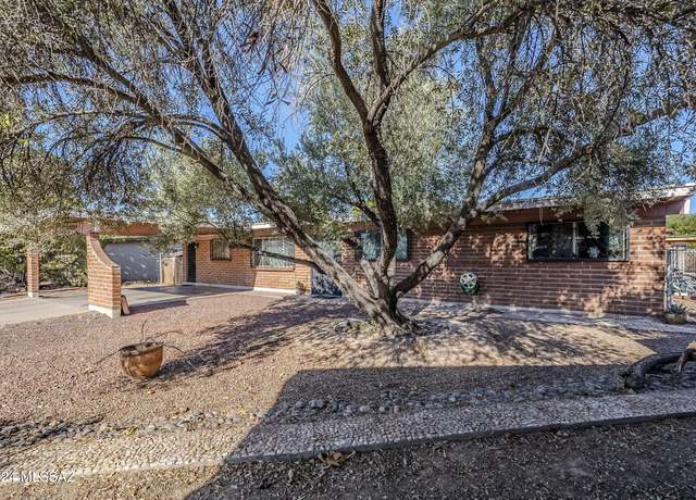 Property at 7811 E Clarence Pl, Tucson, AZ 85715, 3 beds, 2 baths