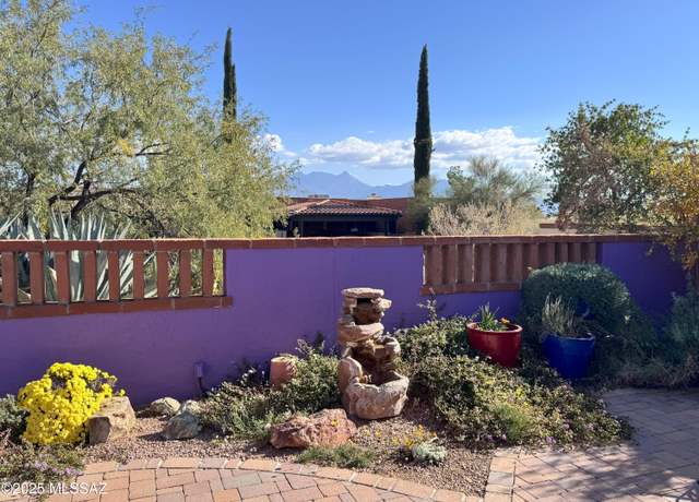 Property at 511 S Paseo Lazo Cir, Green Valley, AZ 85614, 2 beds, 2 baths