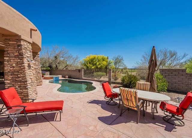 Property at 5791 W Sonoran Links Ln, Marana, AZ 85658, 4 beds, 4.5 baths