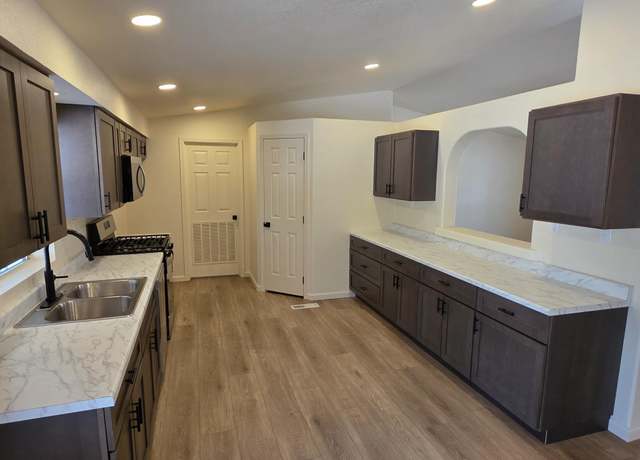 Property at 7342 N Cherokee Pony Trl, Tucson, AZ 85743, 3 beds, 2 baths