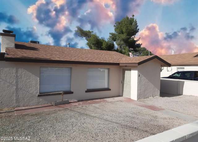 Property at 132 W Jacinto St, Tucson, AZ 85705, 4 beds, 3 baths